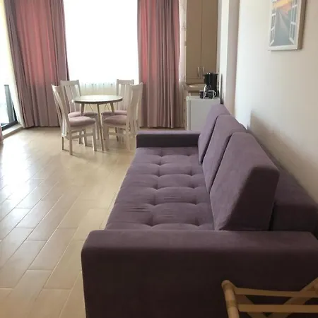 Pe Plaja Cu Laterala La Mare Apartment